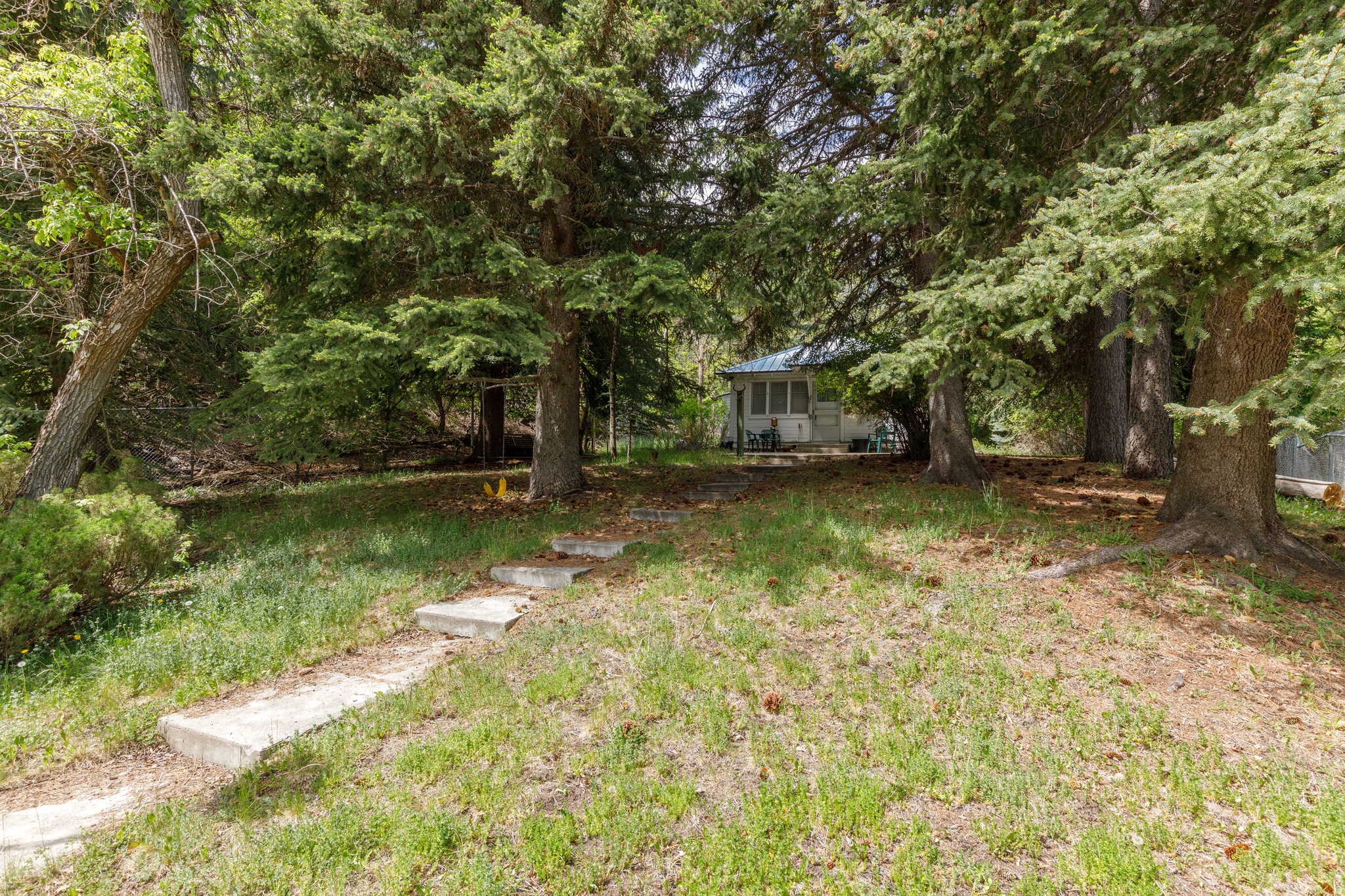 6449 N NORTH FORK RD