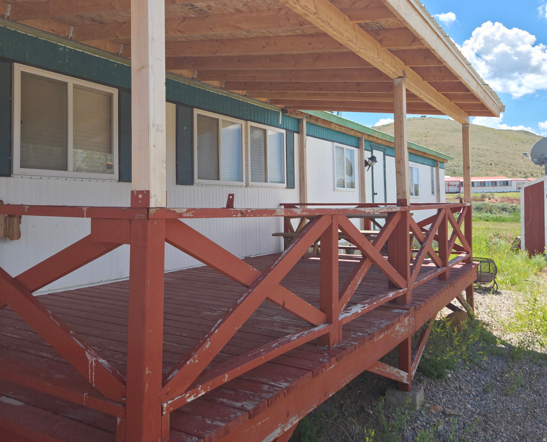 921 E BREEZE WAY #180
