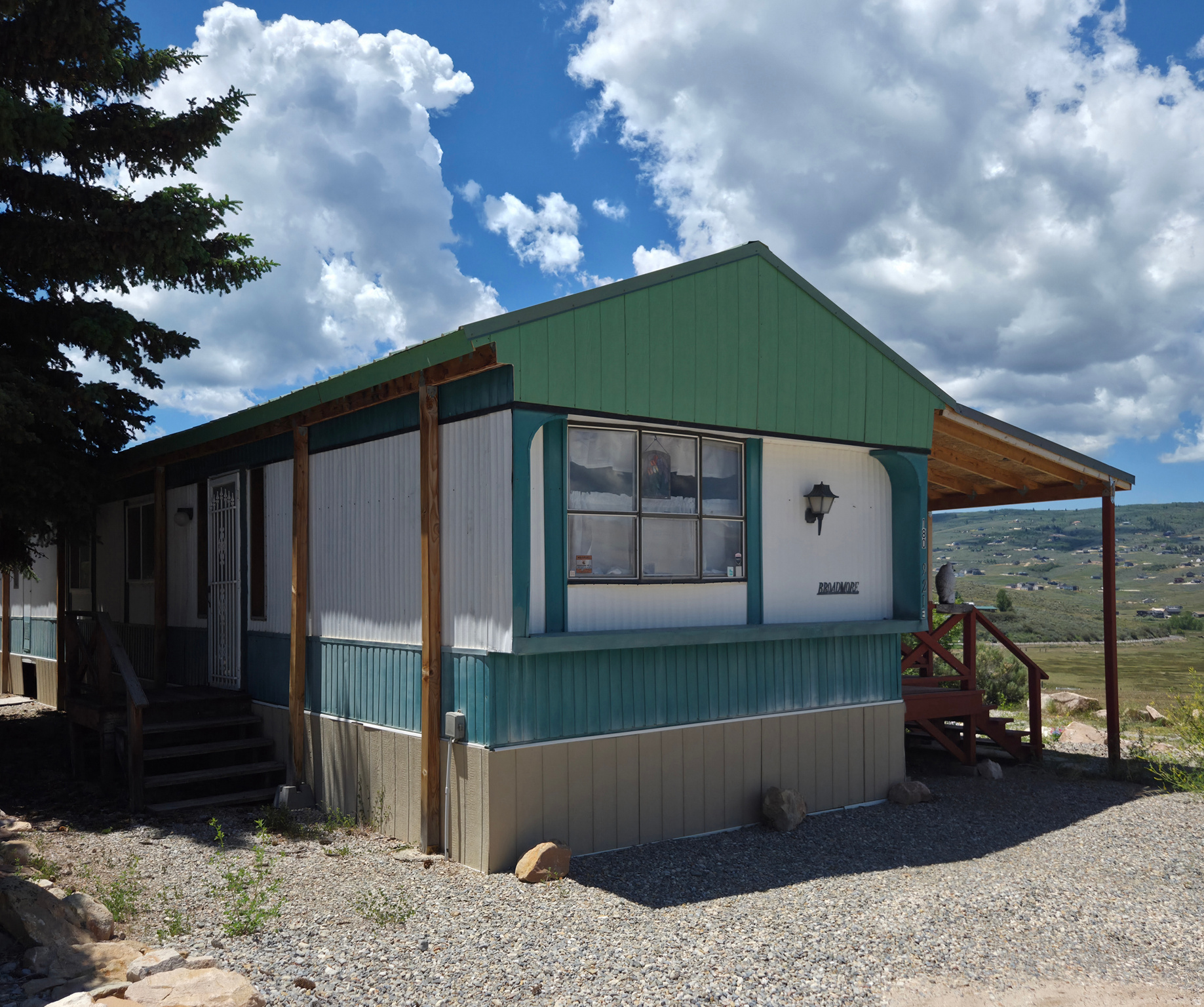 921 E BREEZE WAY #180