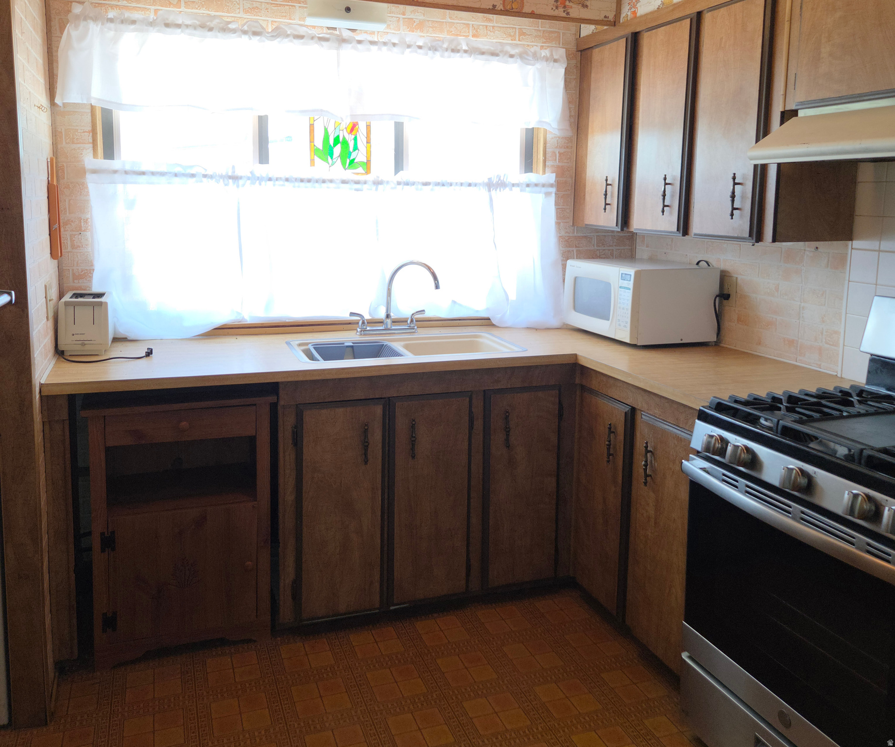 921 E BREEZE WAY #180