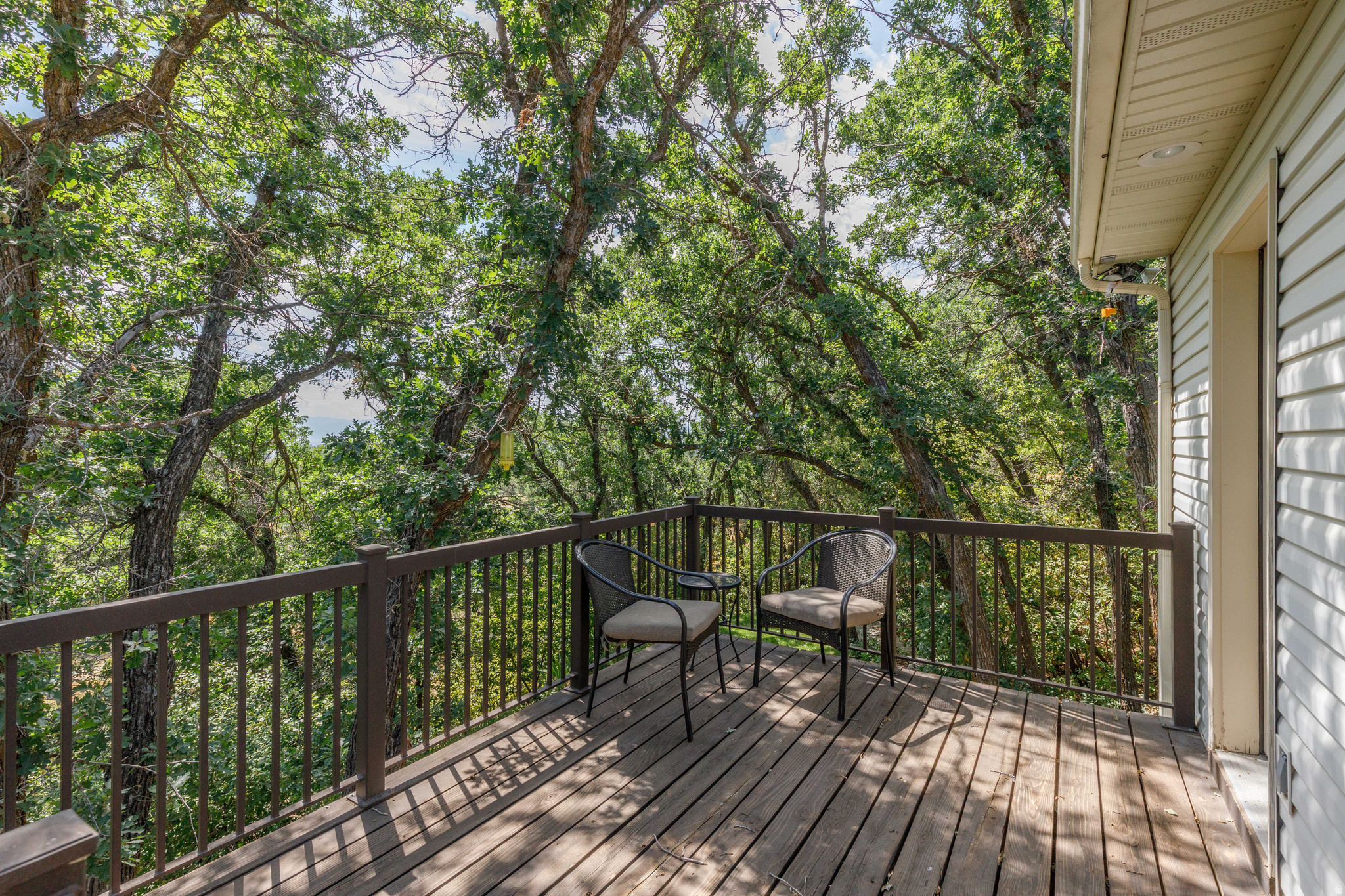3448 N FULLER DR