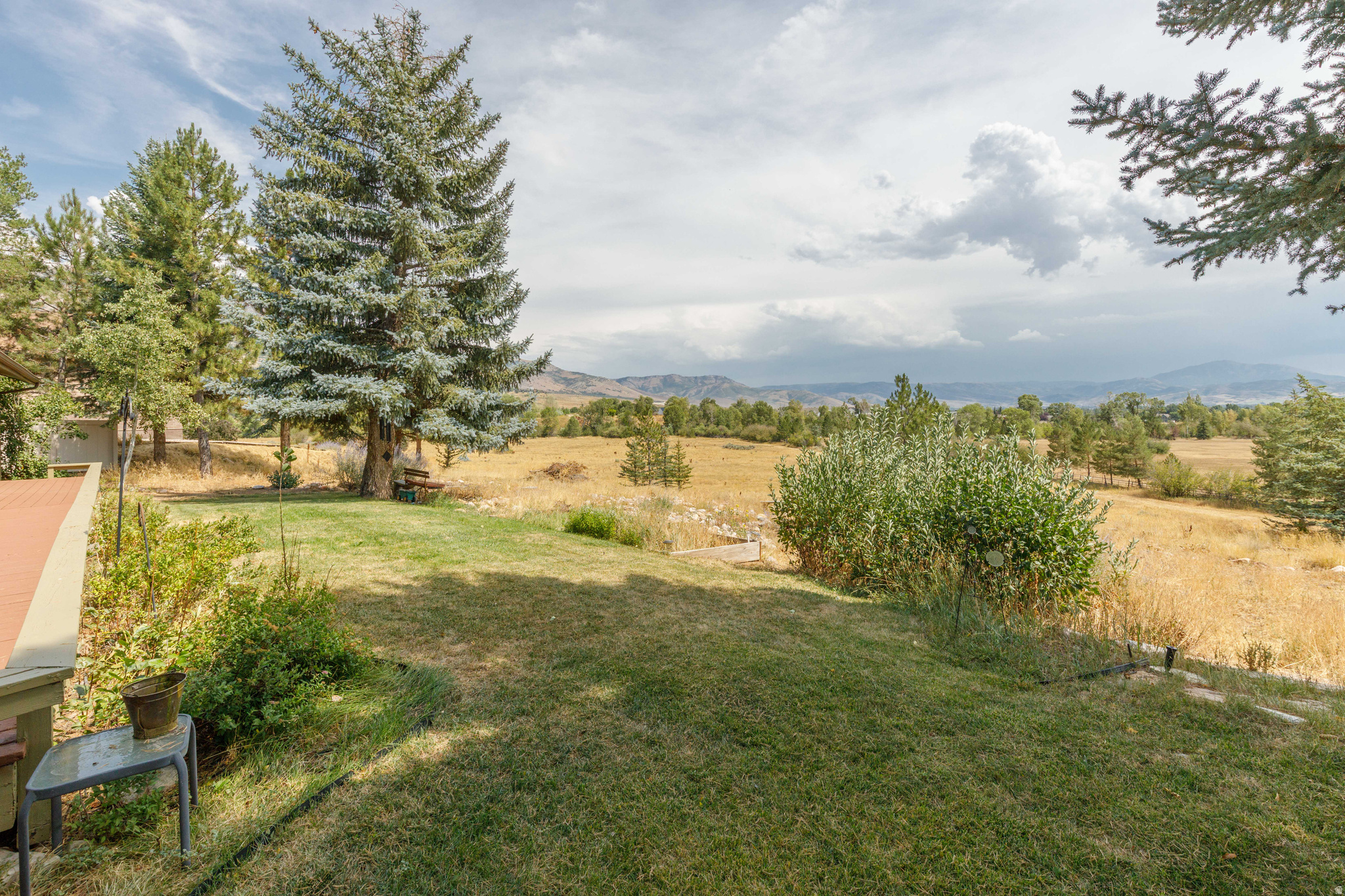 4573 E FULLER DR