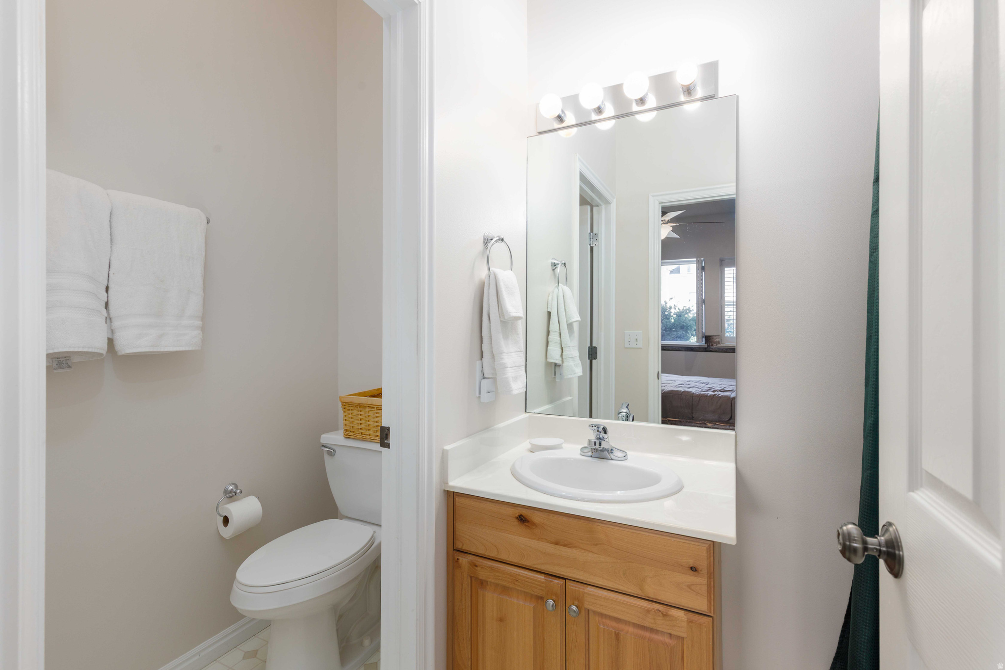 3562 N FOX RUN DR #403