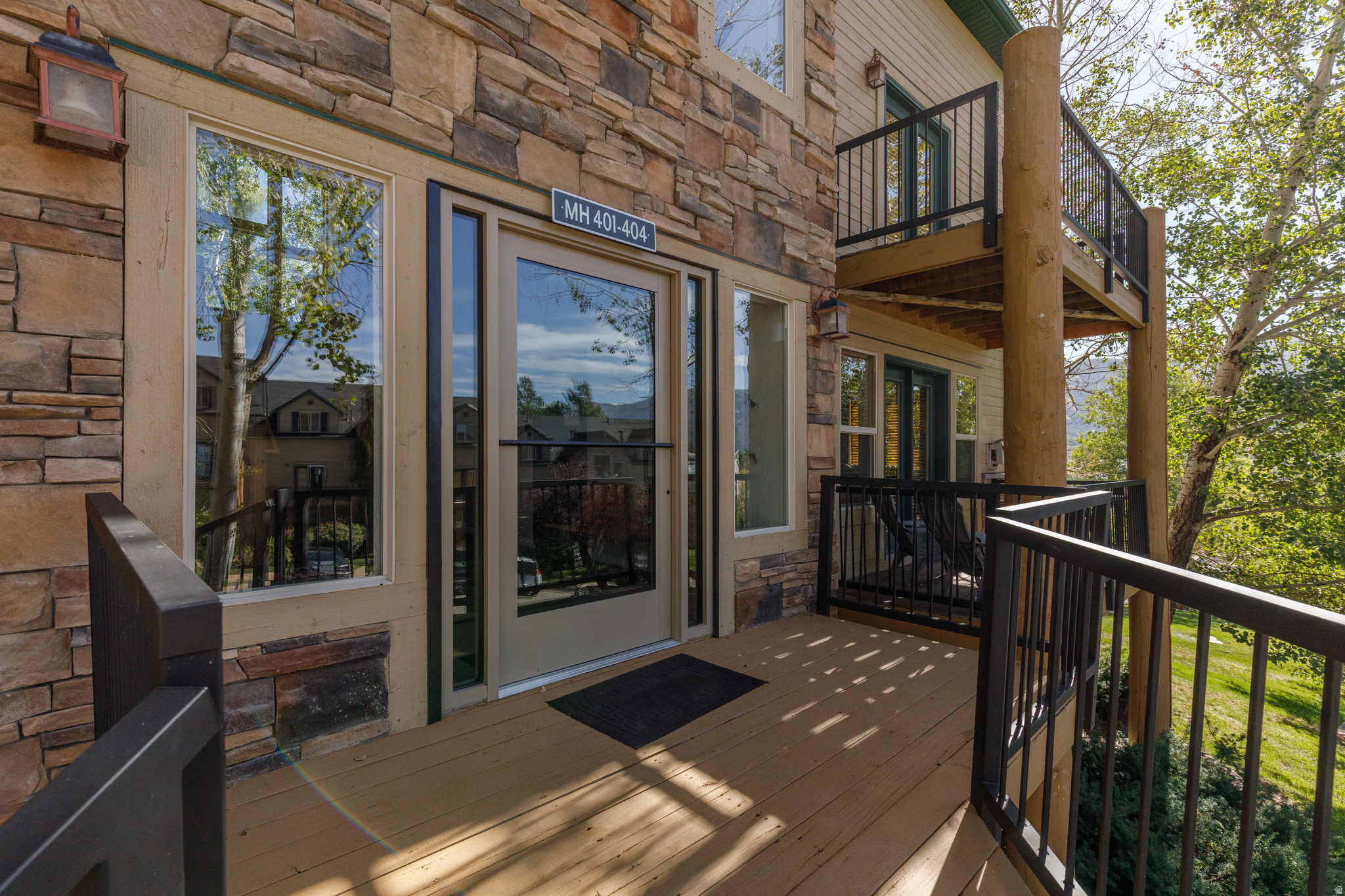 3562 N FOX RUN DR #403