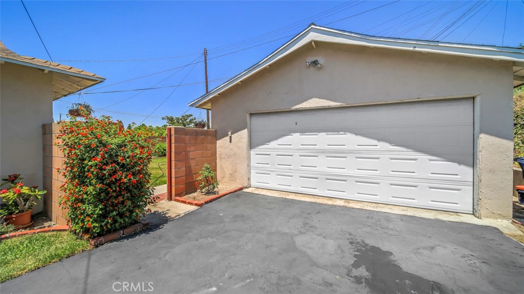 14811 Steprock Drive