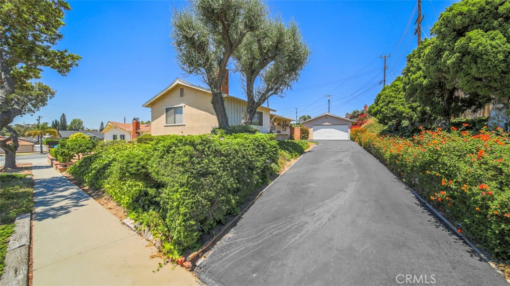 14811 Steprock Drive