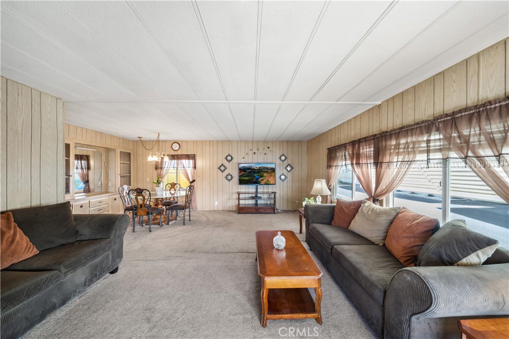 725 W Thornton Avenue 35