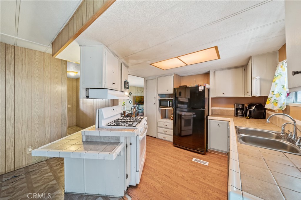 725 W Thornton Avenue 35