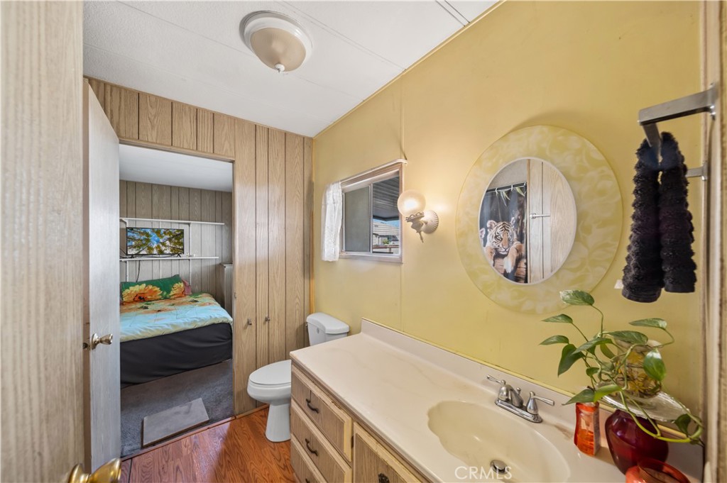 725 W Thornton Avenue 35