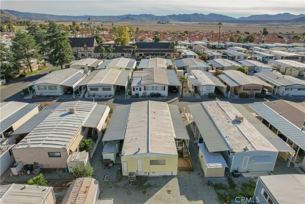 725 W Thornton Avenue 35