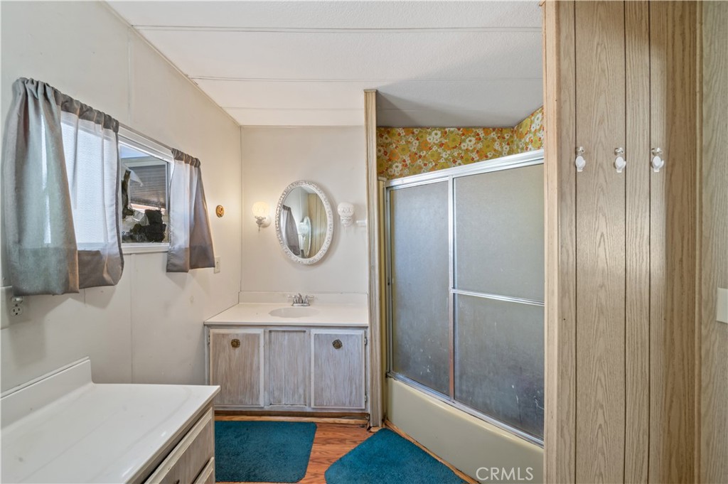 725 W Thornton Avenue 35