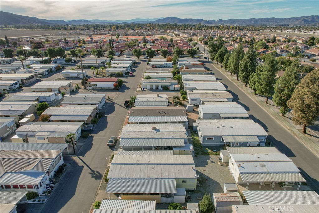 725 W Thornton Avenue 35