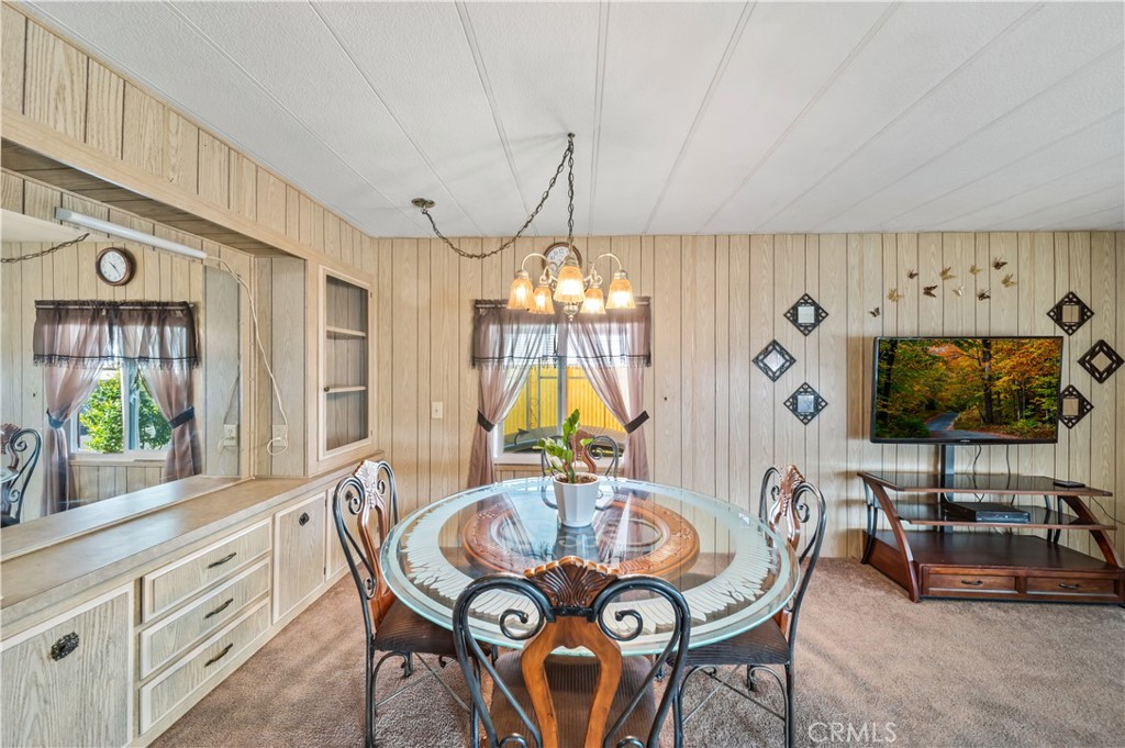 725 W Thornton Avenue 35