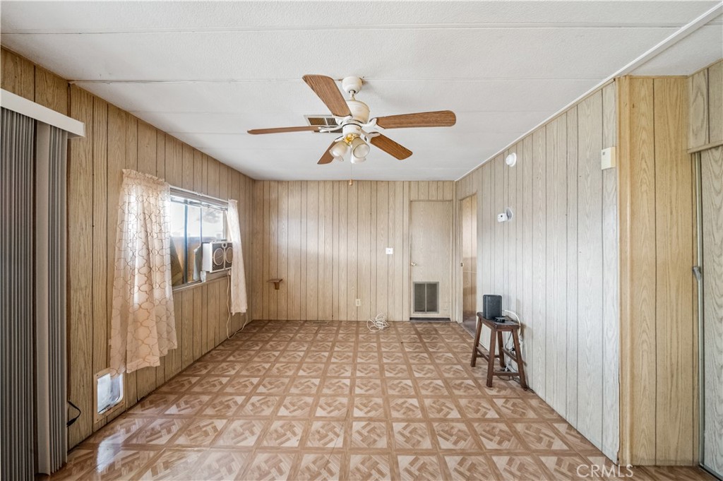 725 W Thornton Avenue 35