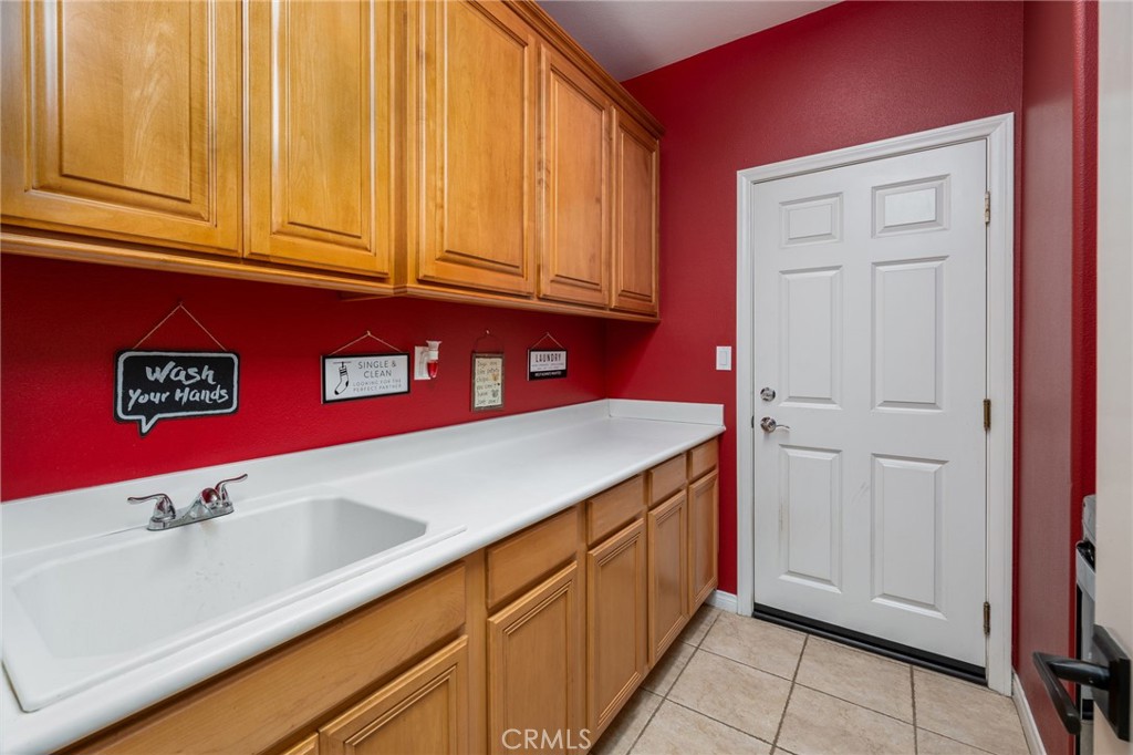 23658 Hollingsworth Drive