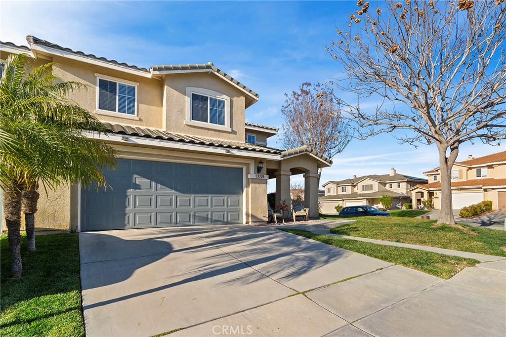 1739 Long Ridge Street