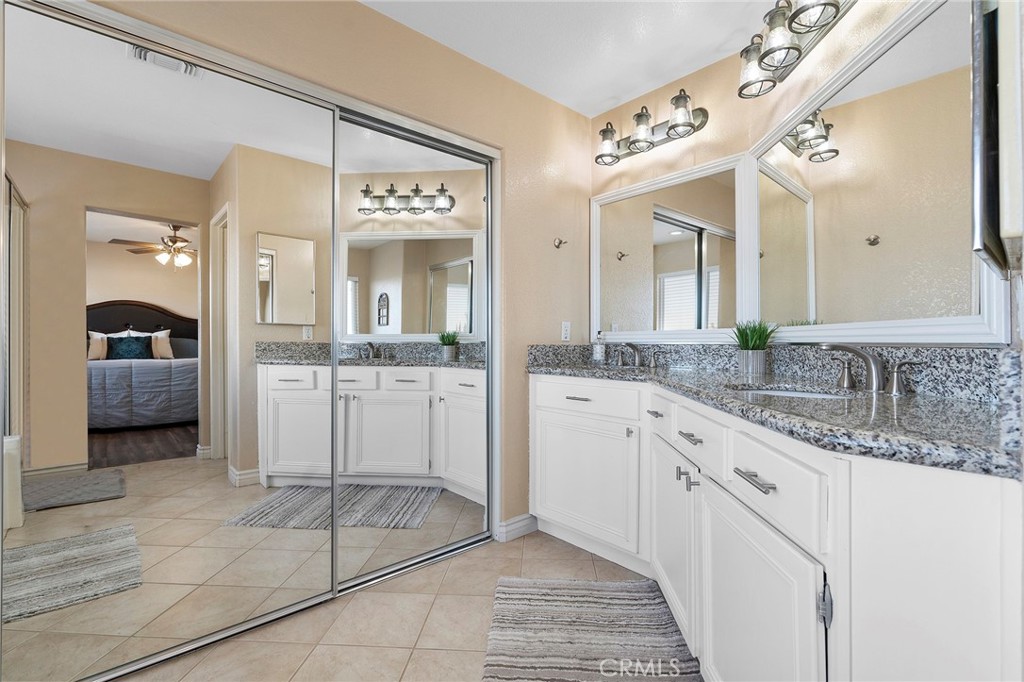 1739 Long Ridge Street