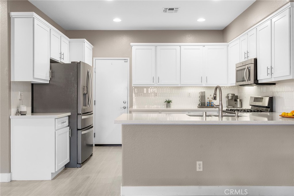 1739 Long Ridge Street