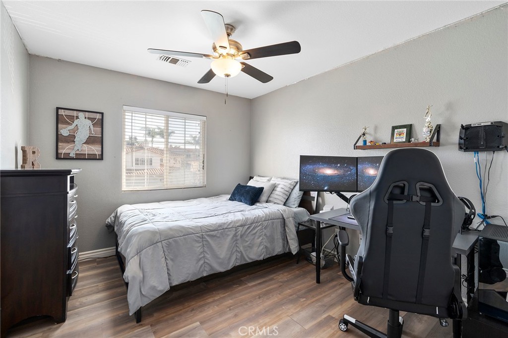 1739 Long Ridge Street