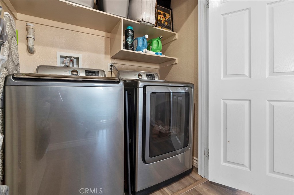 1739 Long Ridge Street