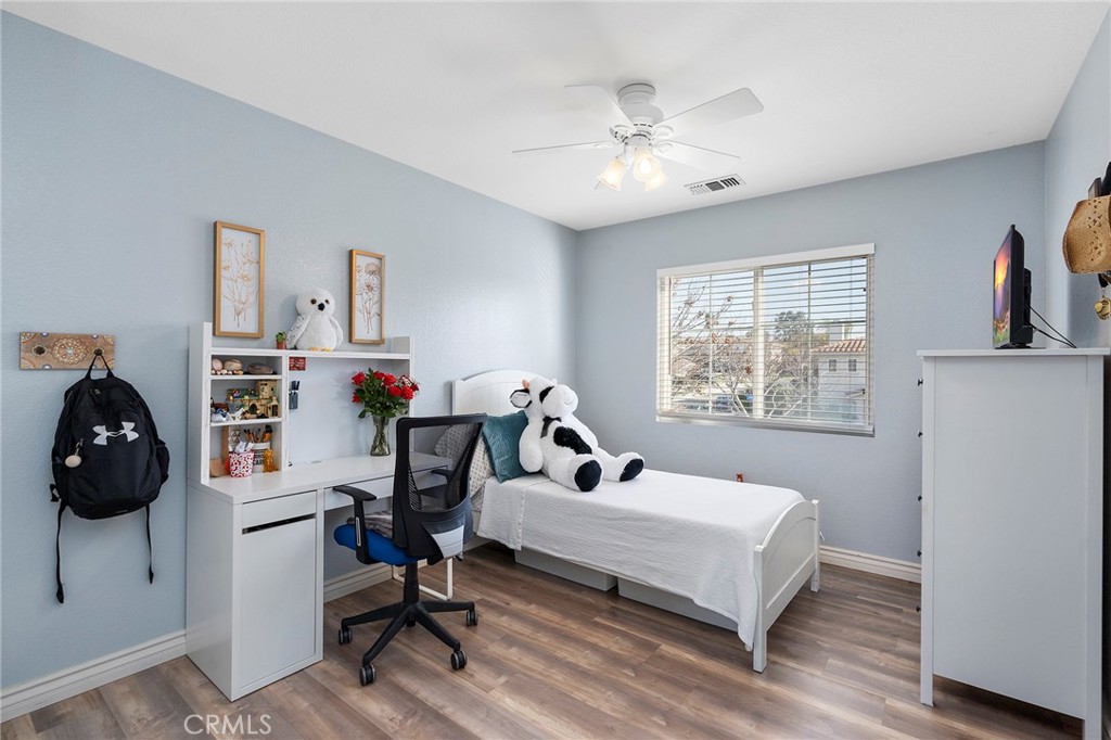 1739 Long Ridge Street