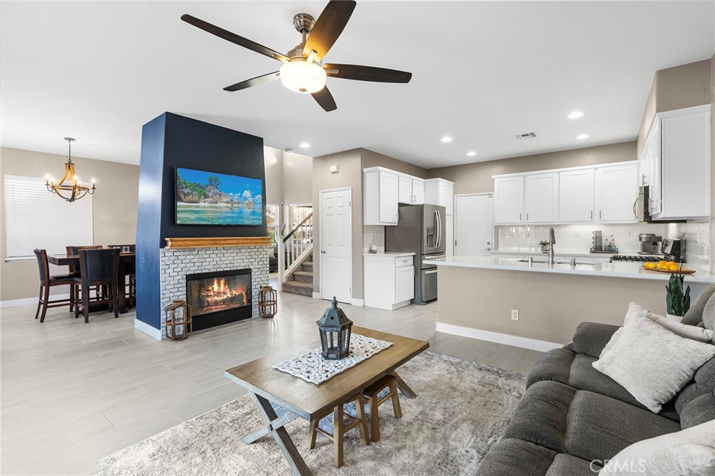 1739 Long Ridge Street