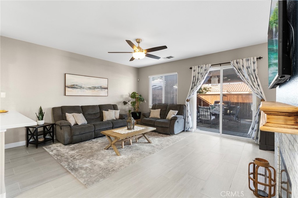 1739 Long Ridge Street