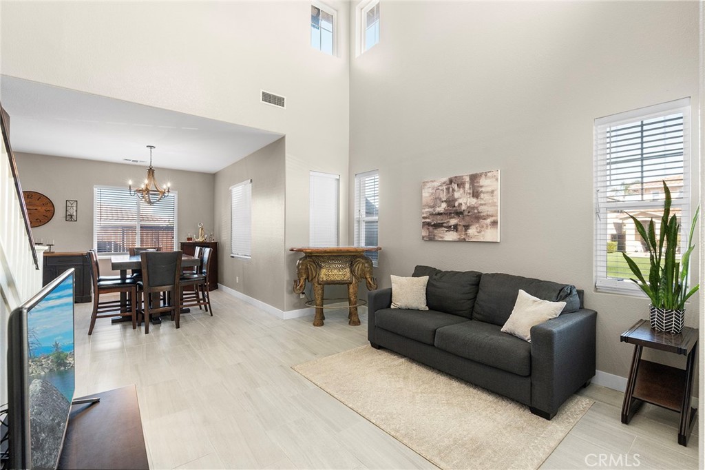 1739 Long Ridge Street