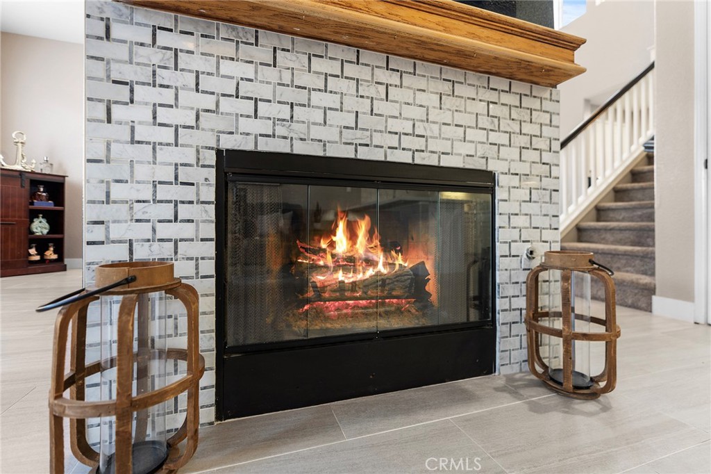 1739 Long Ridge Street