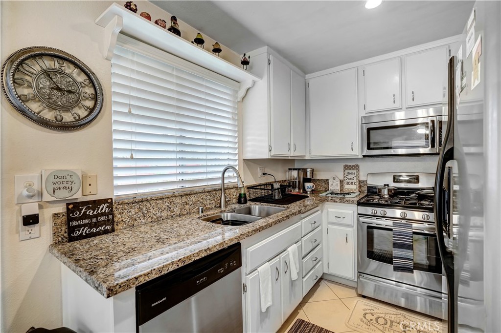 27122 Rangewood Street