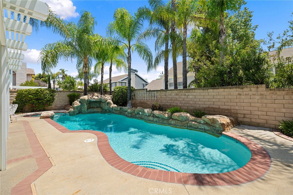 40348 Corte Martinez