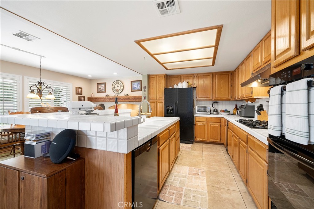 40348 Corte Martinez