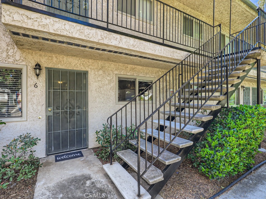 403 Emerald Avenue 6