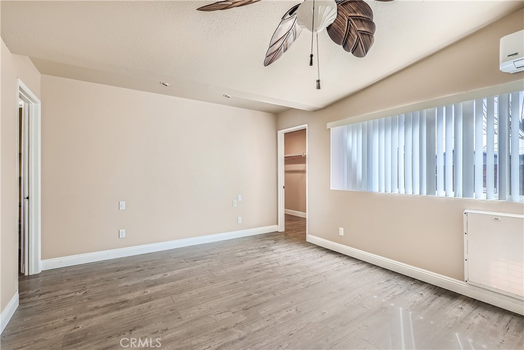 6272 Amber Lake Avenue