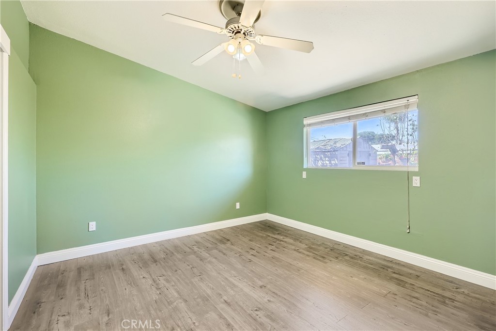 6272 Amber Lake Avenue