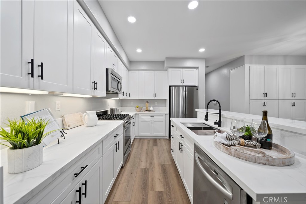 40059 Annapolis Drive