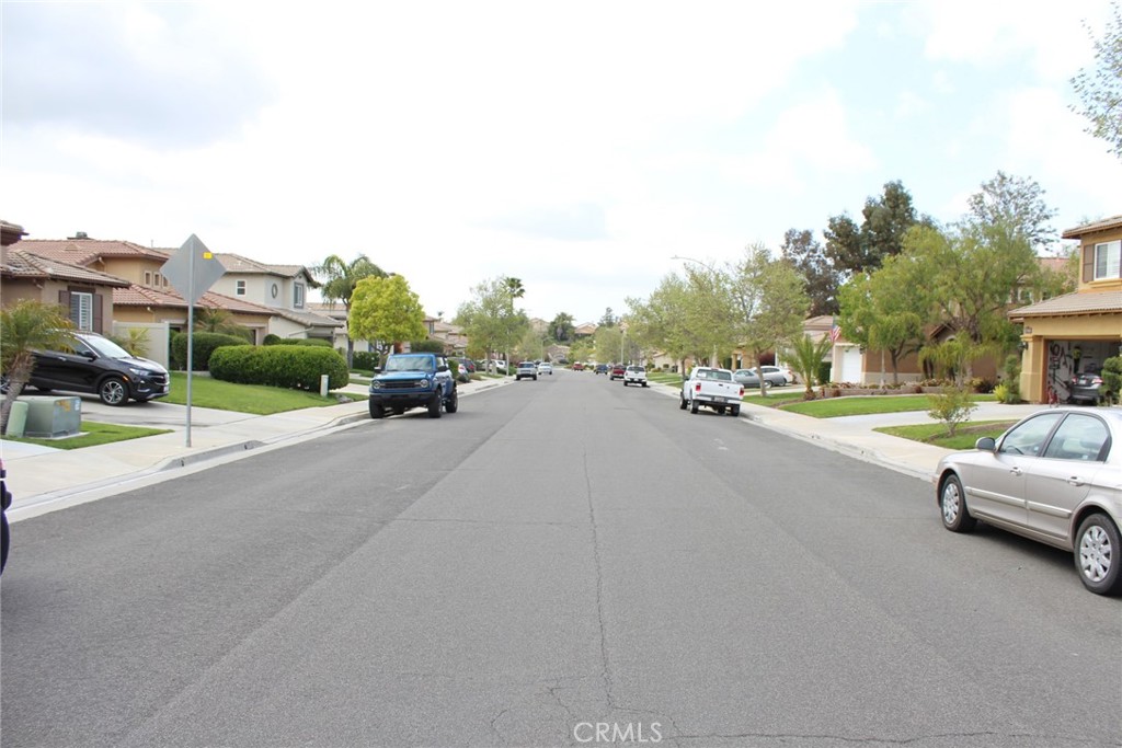 46044 Via La Colorada