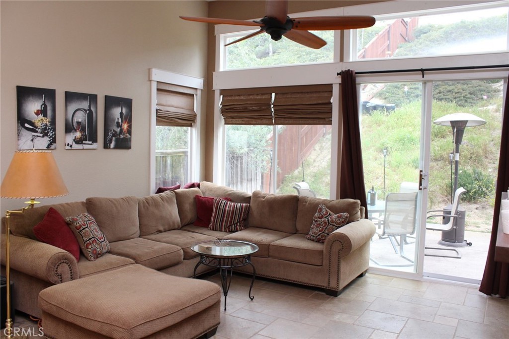 46044 Via La Colorada