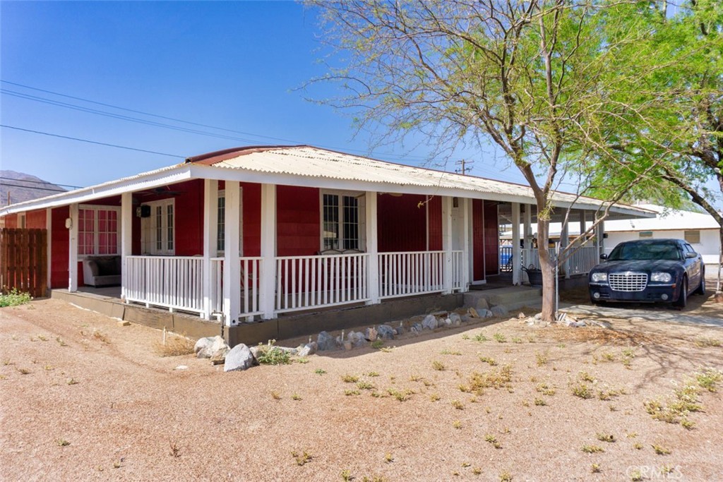 83040 Magnolia Avenue