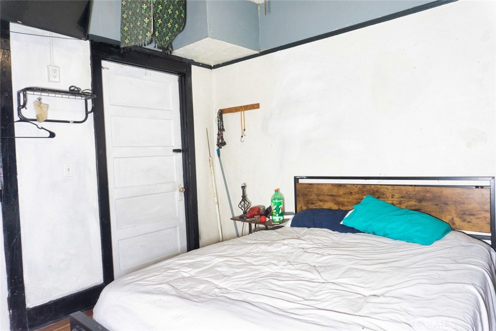 83040 Magnolia Avenue