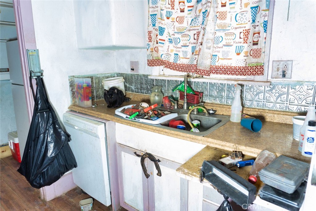 83040 Magnolia Avenue