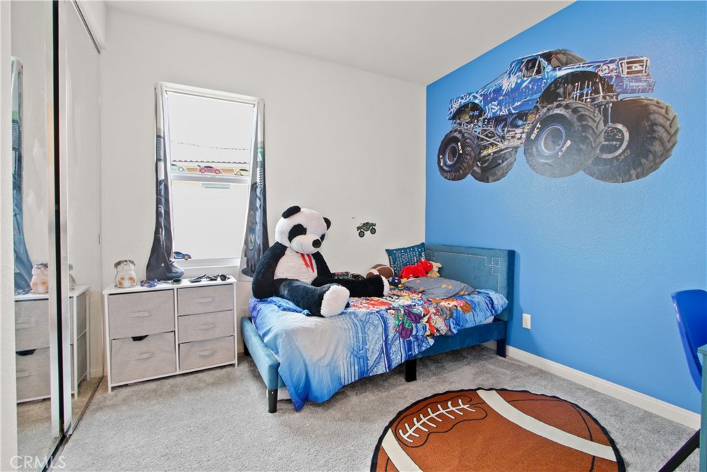 34563 Meadowside Lane