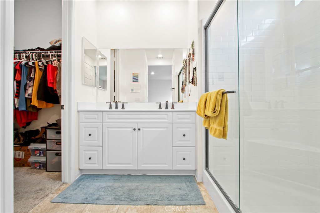 34563 Meadowside Lane