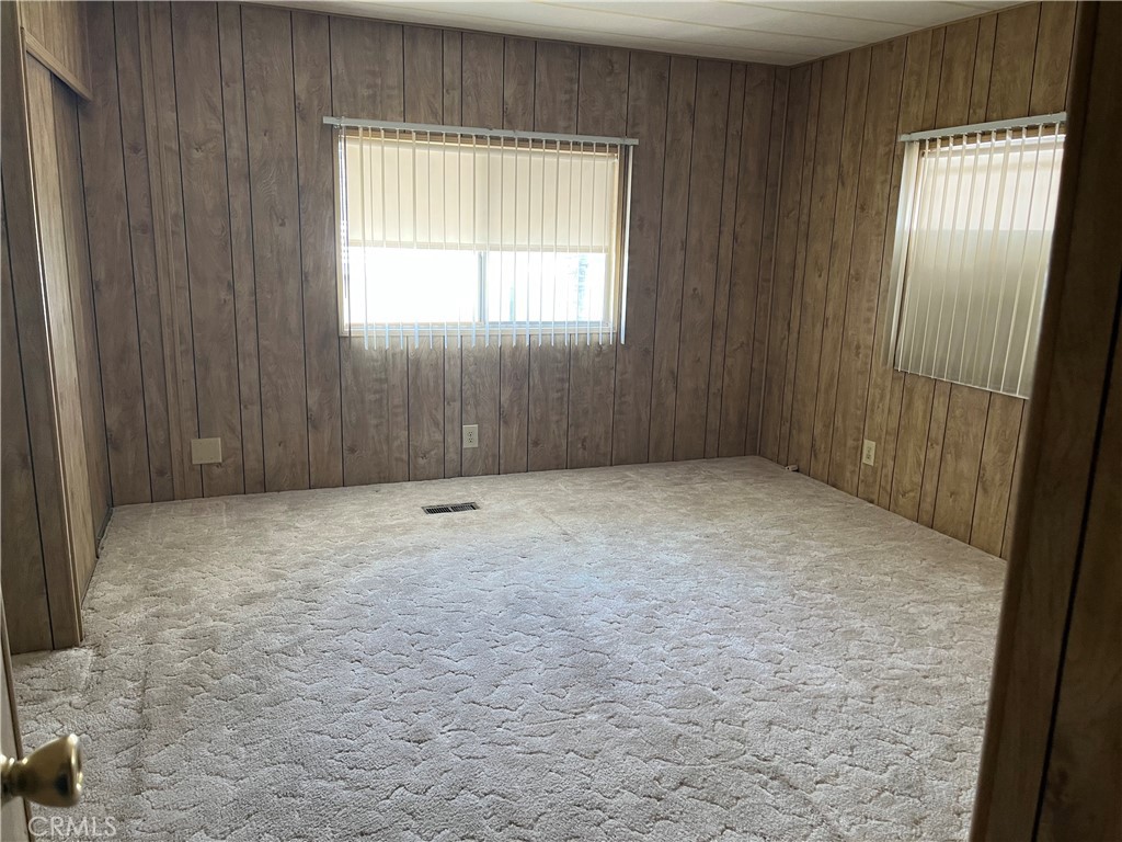 260 N Lyon Avenue 91