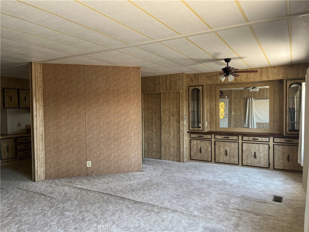 260 N Lyon Avenue 91