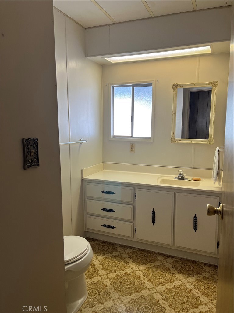 260 N Lyon Avenue 91