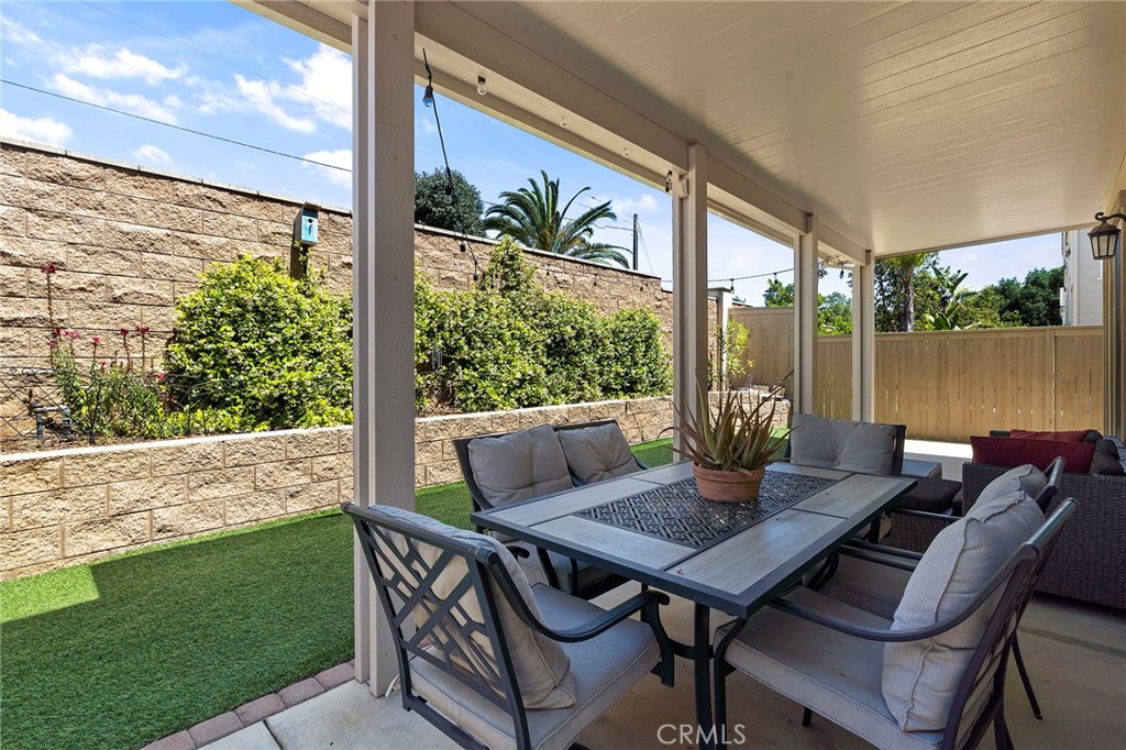 2057 White Alder Lane