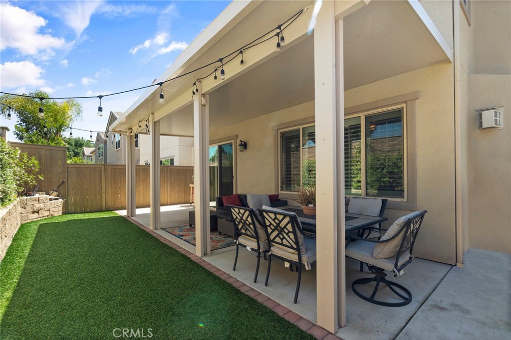 2057 White Alder Lane