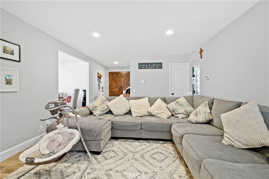 2226 S Magnolia Avenue