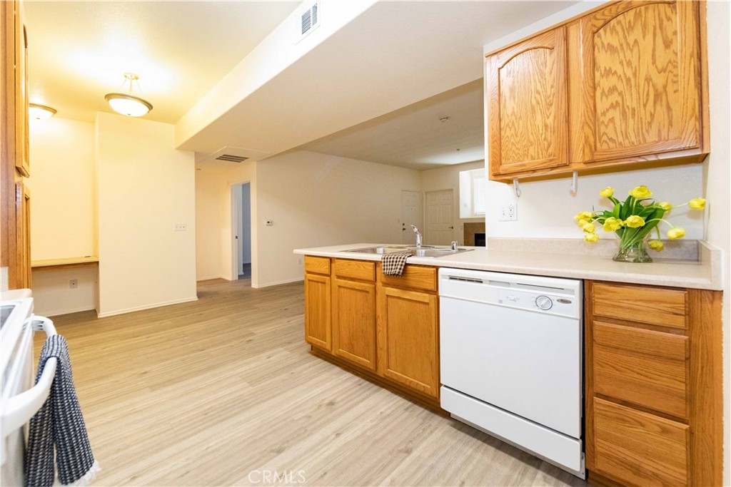 41410 Juniper St 2112